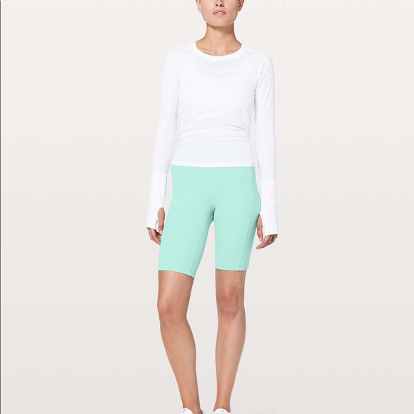 Lululemon On Pace Short 10” size 4 - Picture 1 of 9